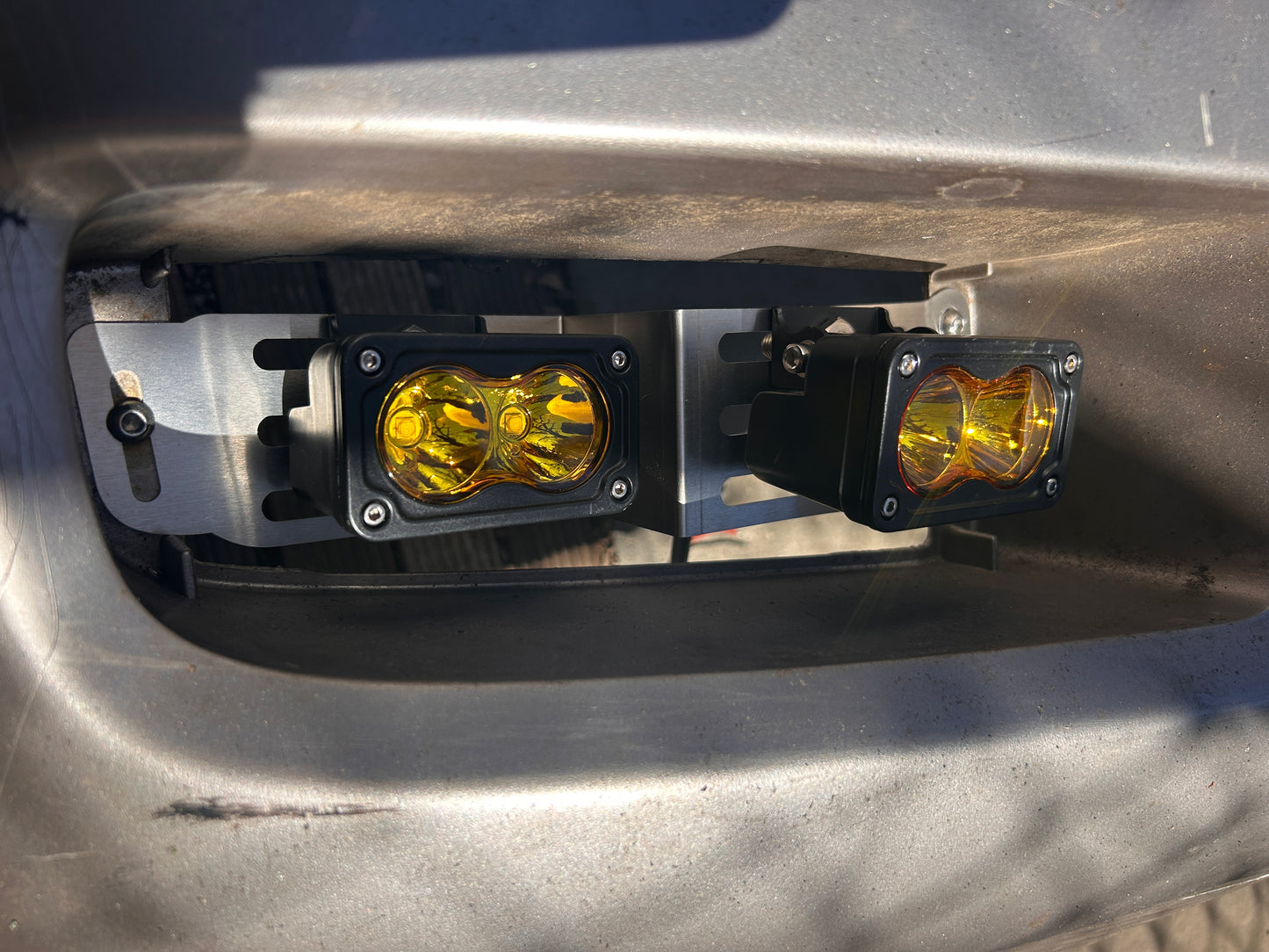 Lexus LX470 Fog Light Replacement Brackets