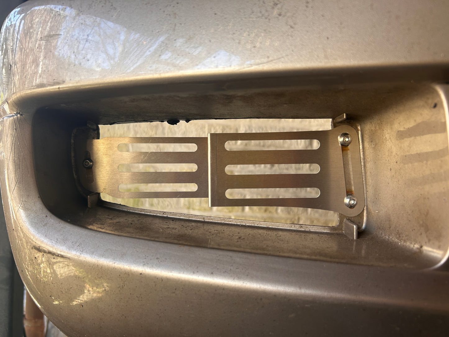 Lexus LX470 Fog Light Replacement Brackets