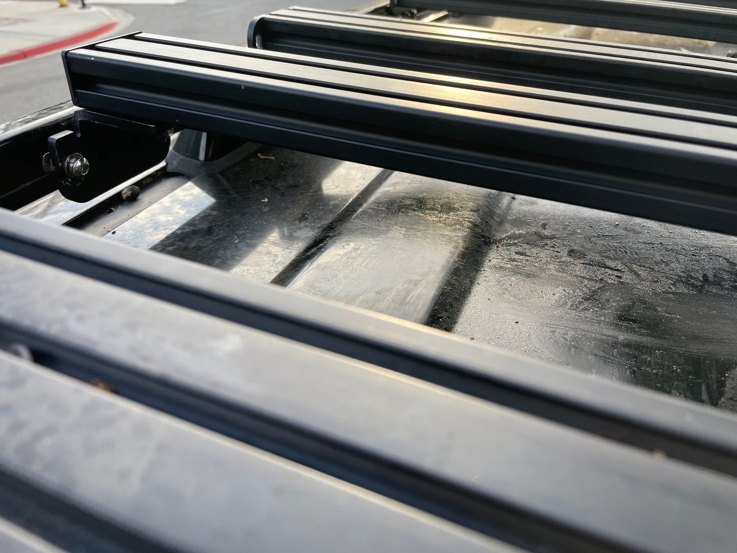 High / Low Extrusion Crossbar Brackets - Go Xplore Basecamp