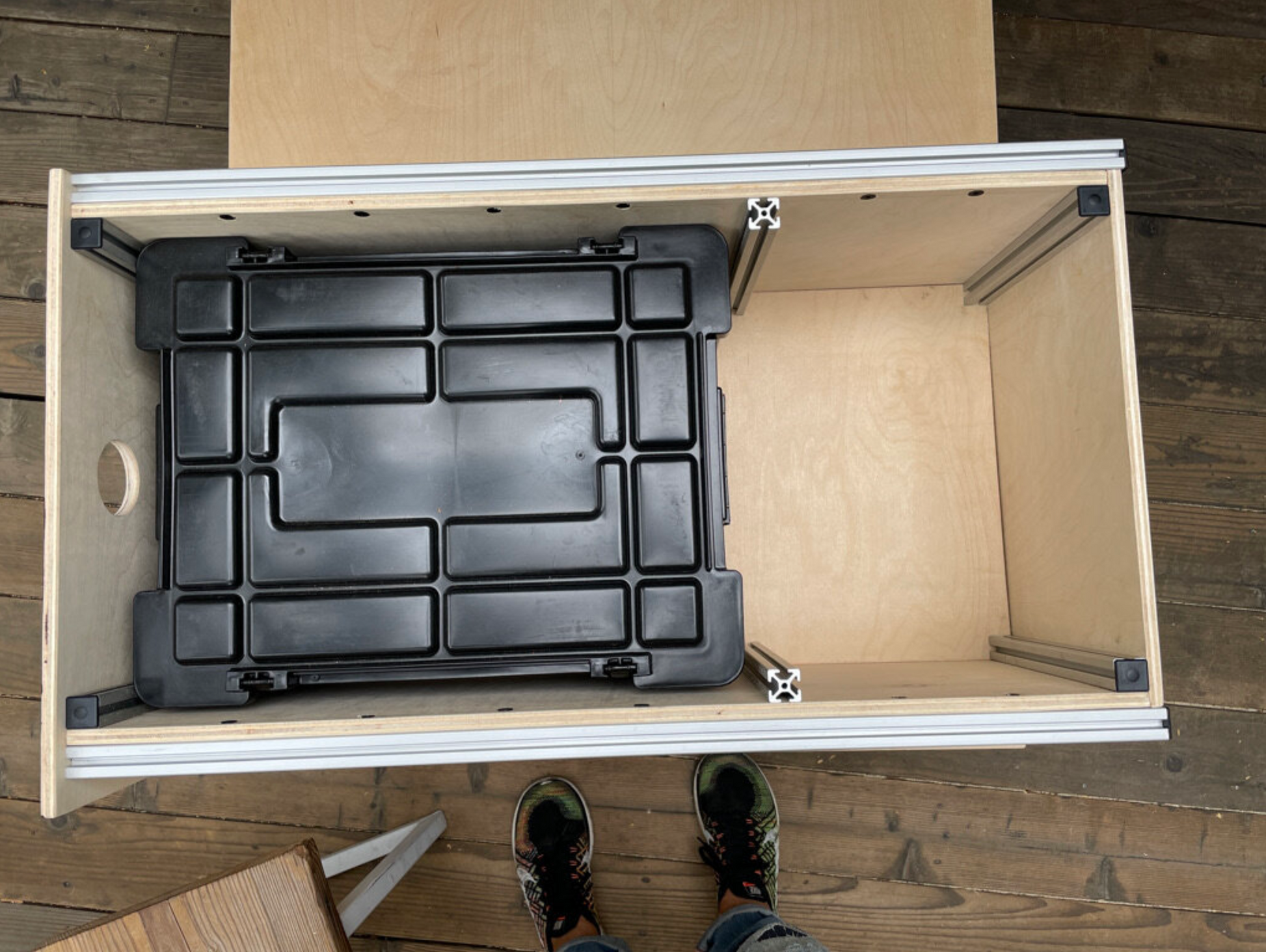 Lexus GX470 Drawers Build Manual - Go Xplore Basecamp